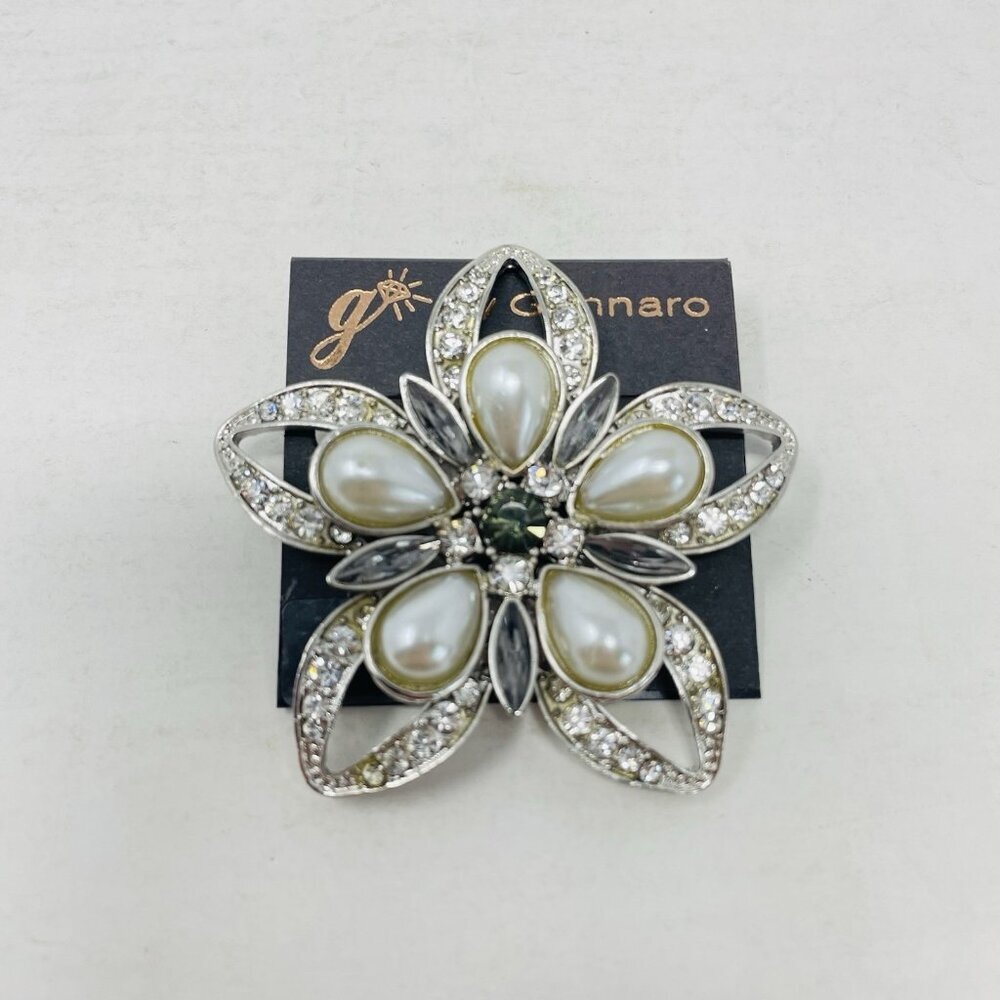G by Gennaro Fashion Jewelry Flower Shaped Pin Brooch with Rhinestones in Silver